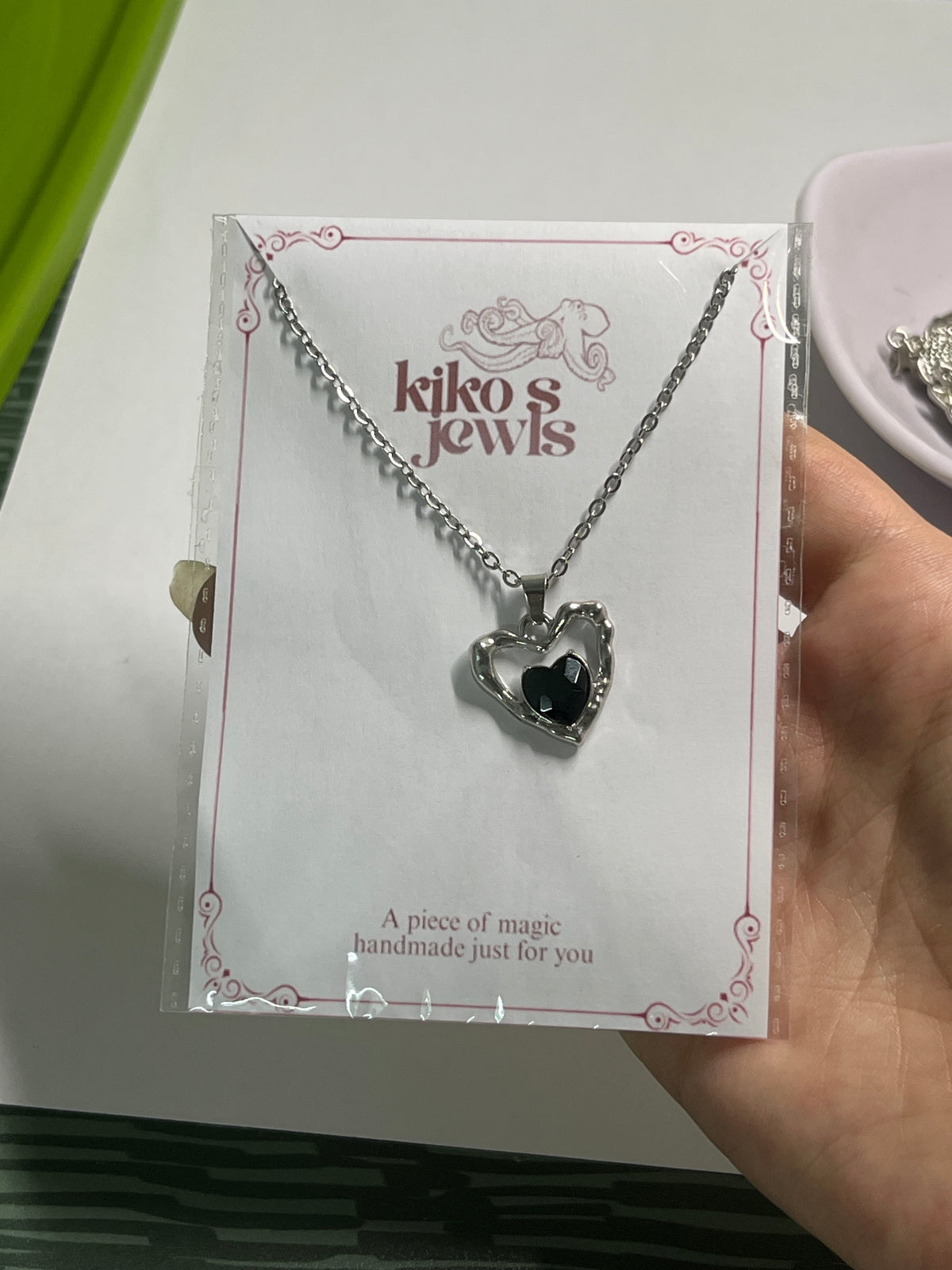 Black heart necklace