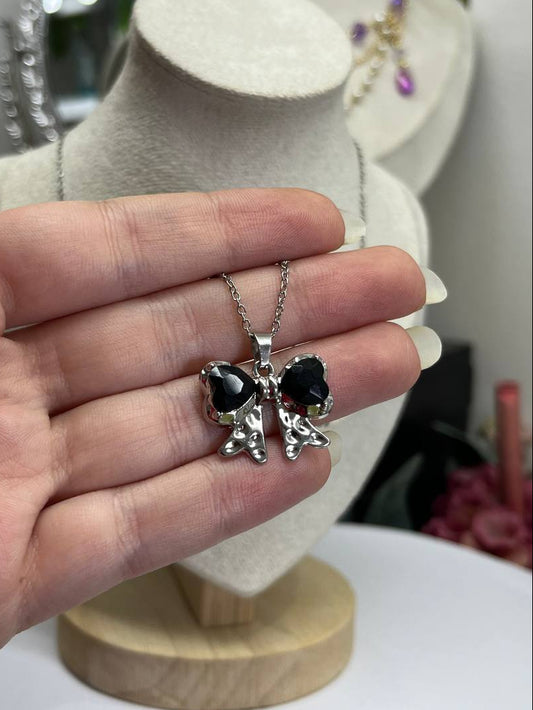 Black bow necklace