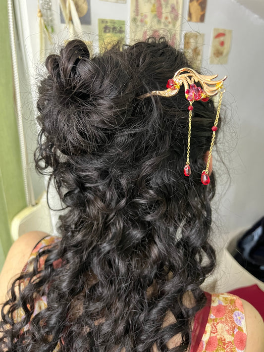 The Enchanted Teardrop Chignon Pin