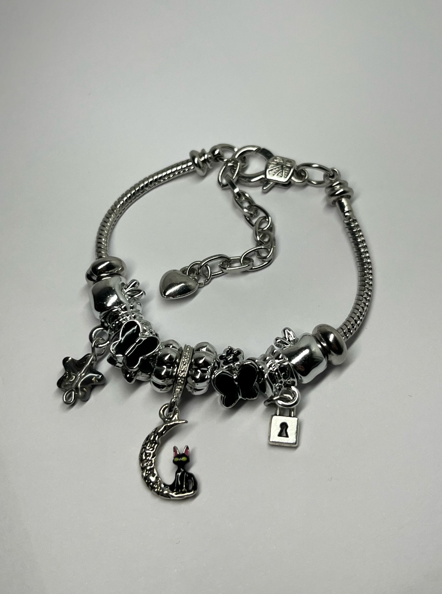 Black cat Pandora bracelet