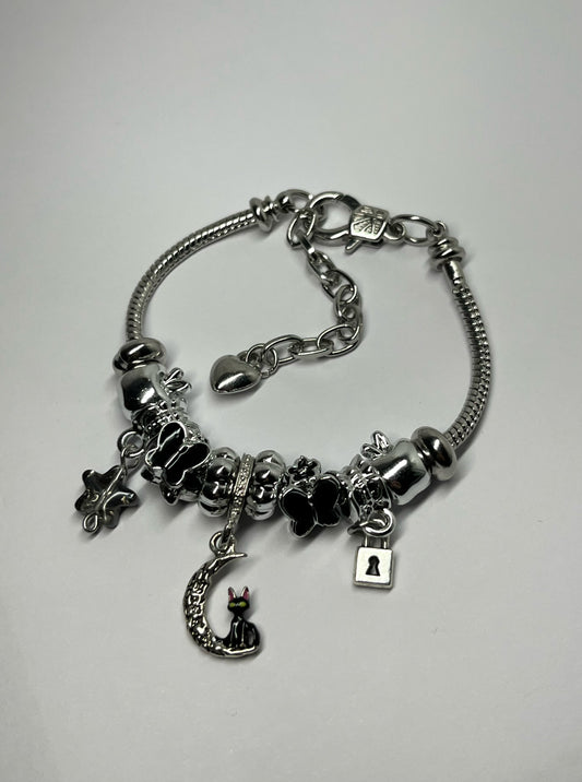 Black cat Pandora bracelet