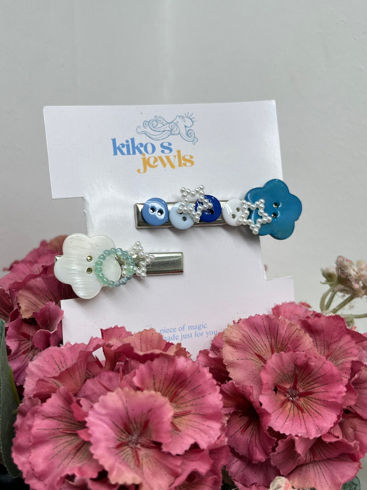 Blue flower buttons hair clips set