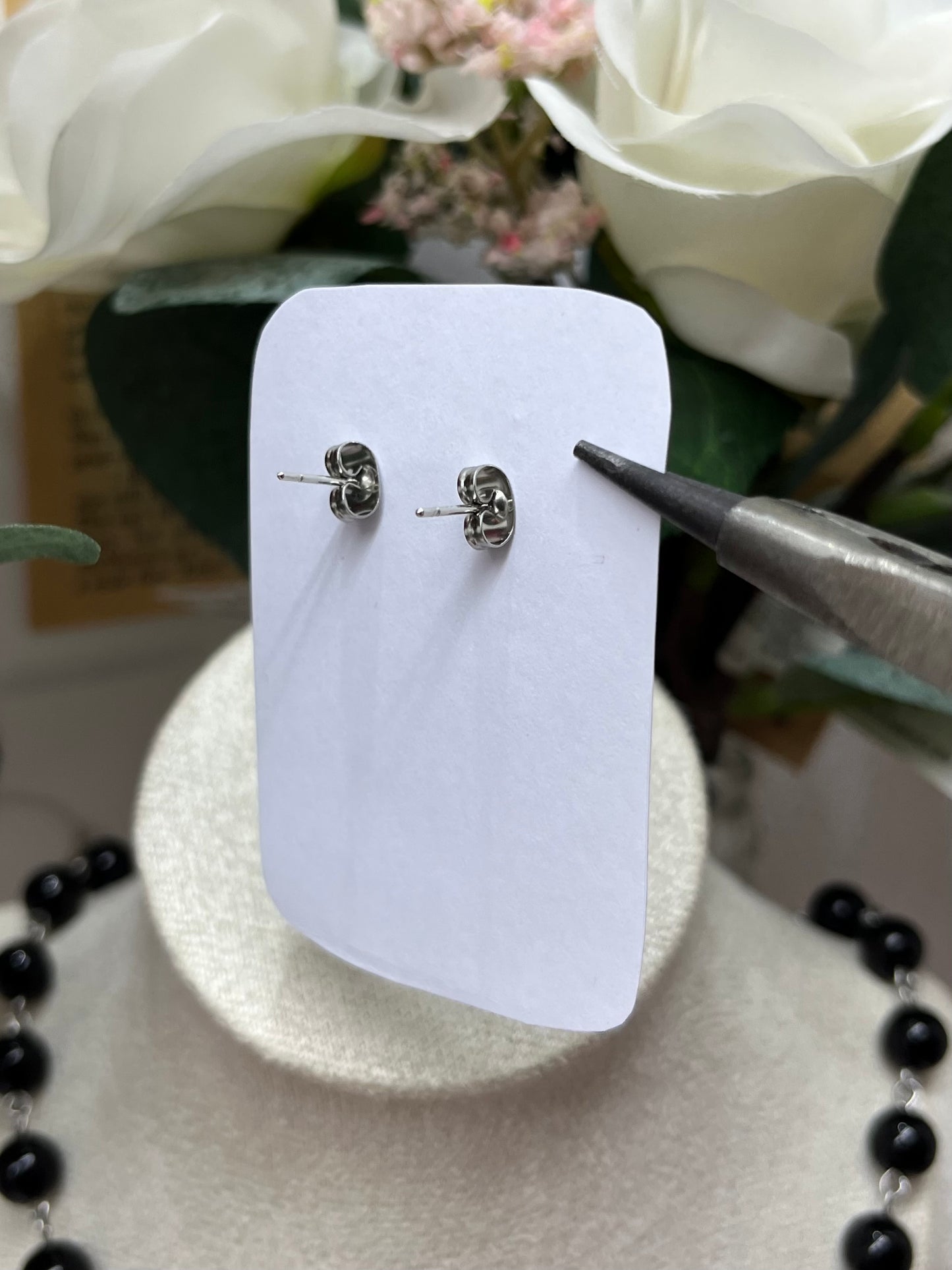 swirl heart stud earrings