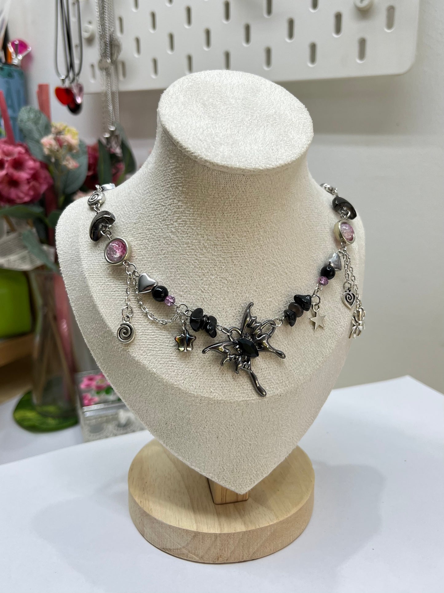 Papillon des Ombres Choker
