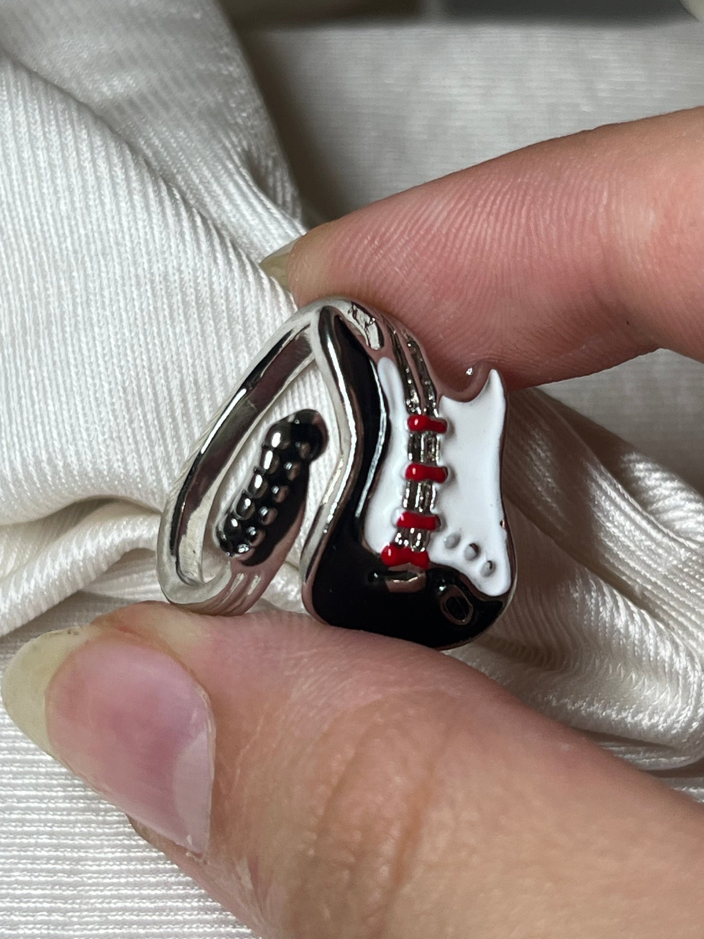 Rock n Roll Electric Guitar Ring