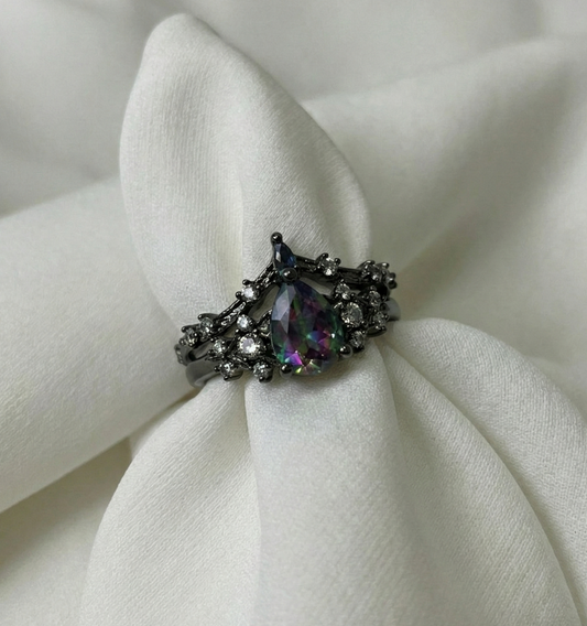 The Obsidian Iridescent Crown Set