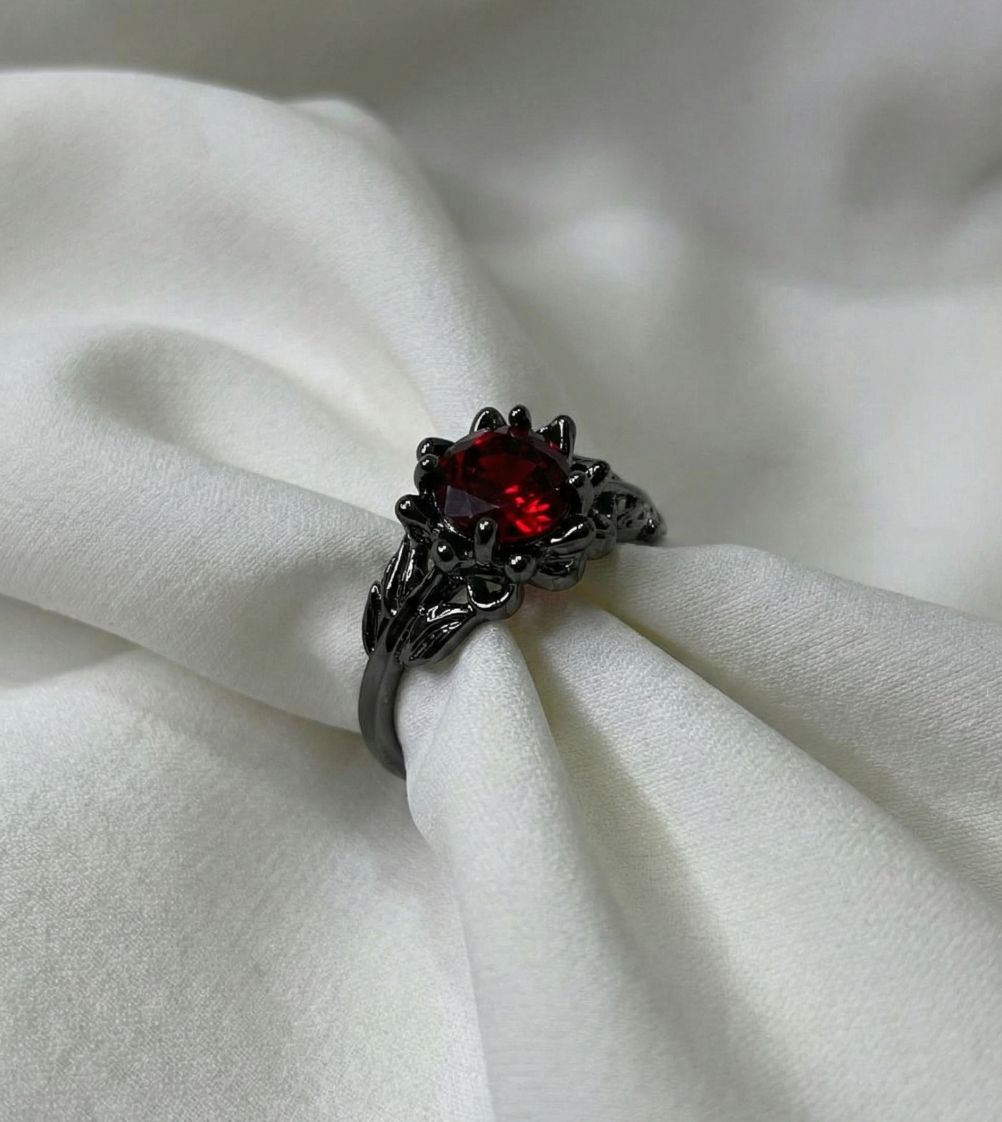 The Radiant Solitaire Signet