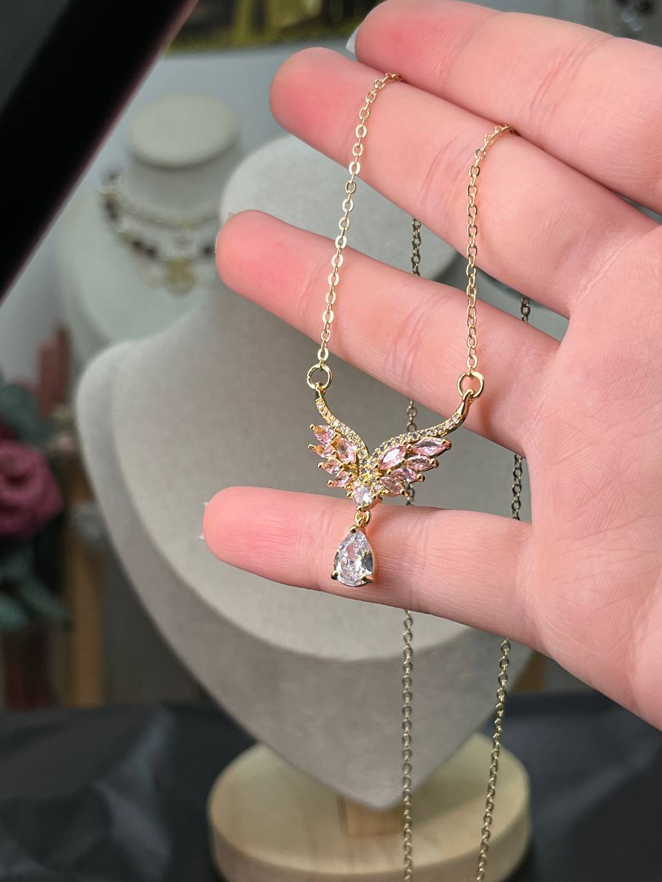 The Seraphic Aura Necklace