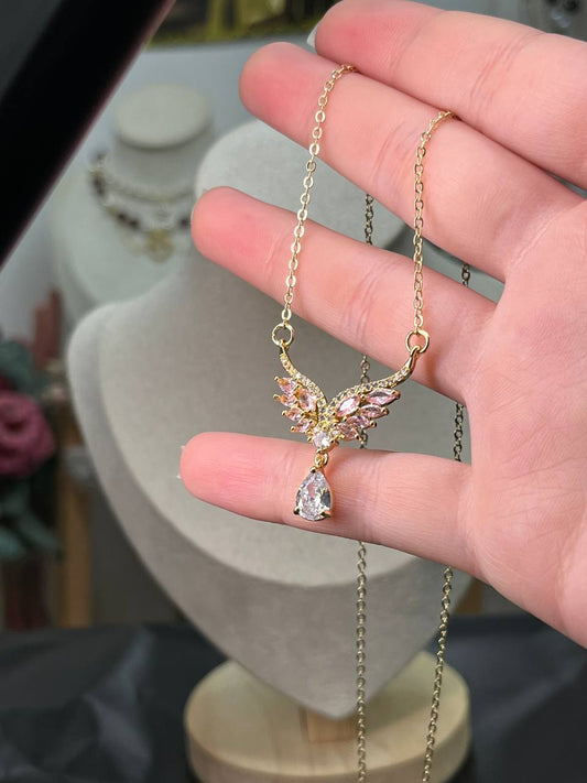 The Seraphic Aura Necklace
