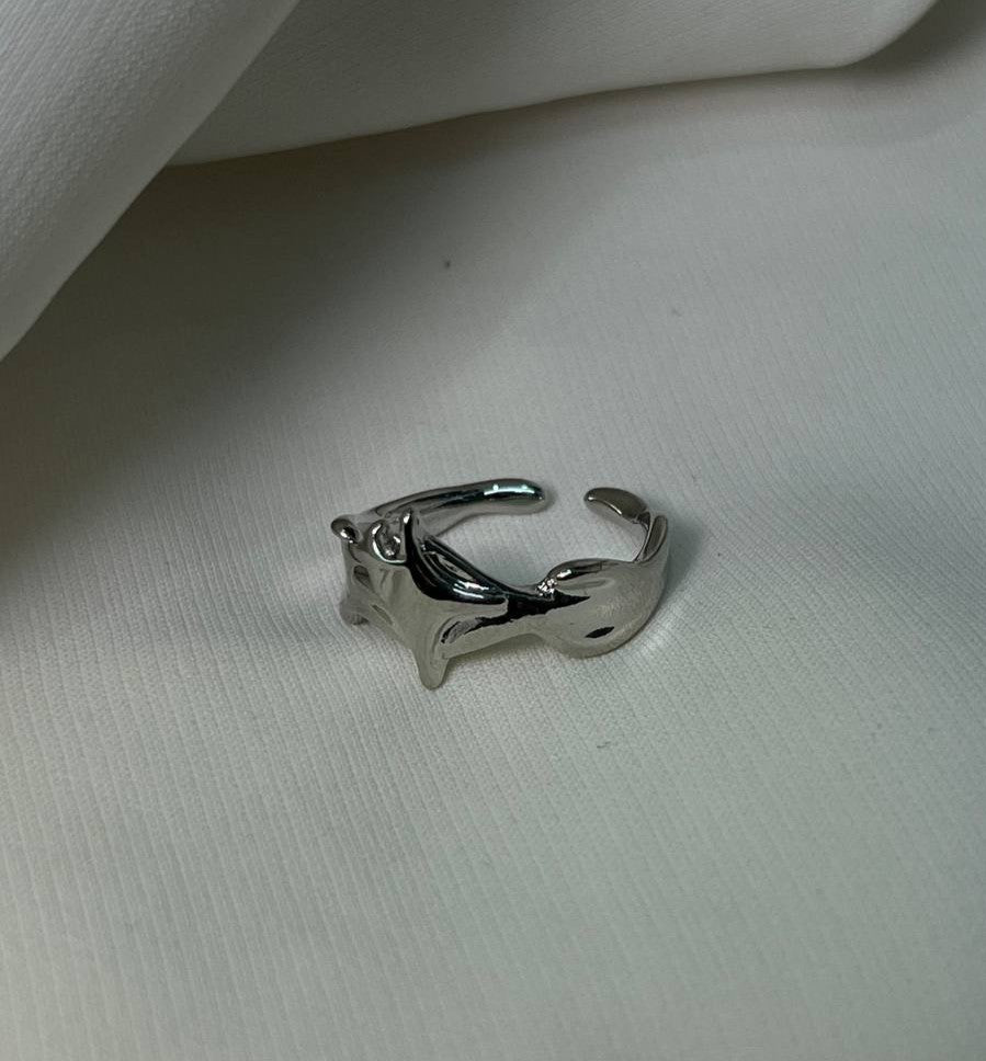 The Liquid Feline Ring