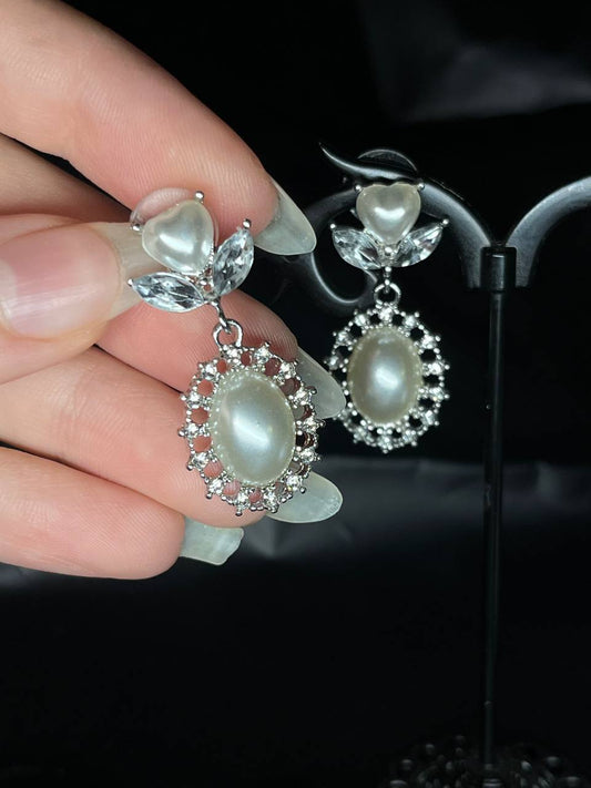 Sparkling Heirloom Ribbon Earrings