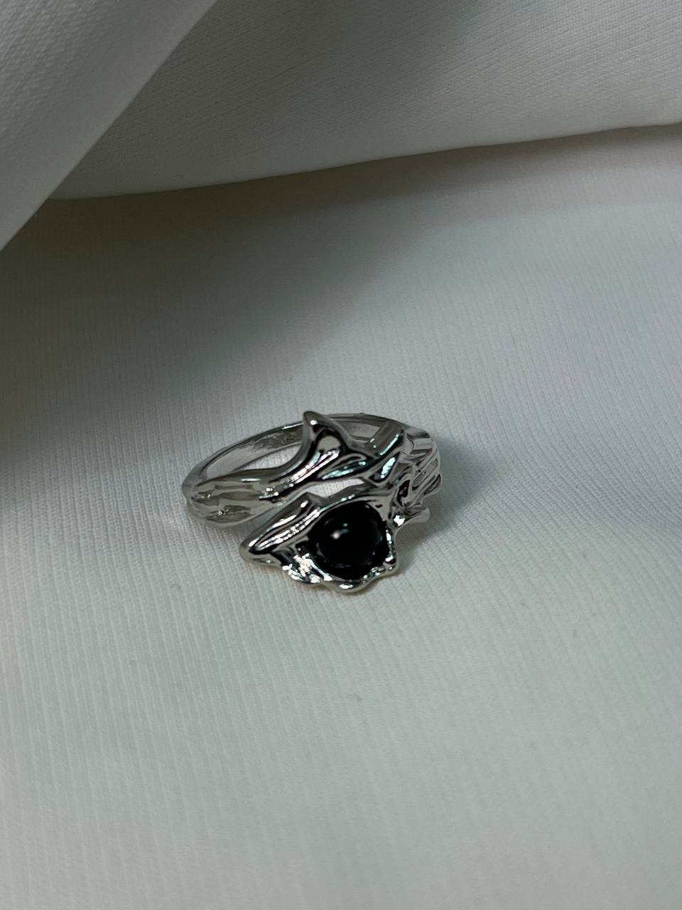 The Liquid Shadow Ring Set