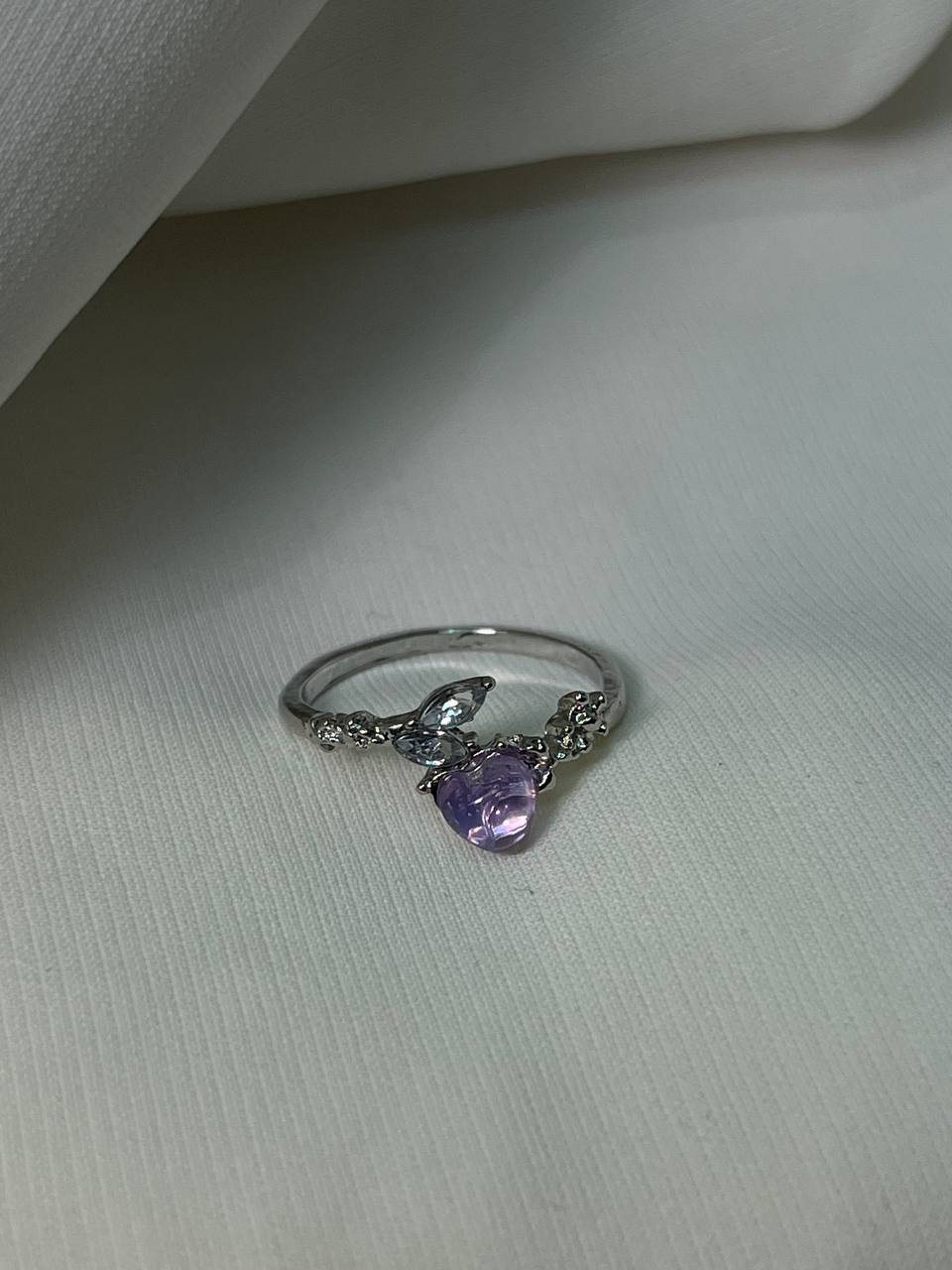 The Lavender Vine Ring