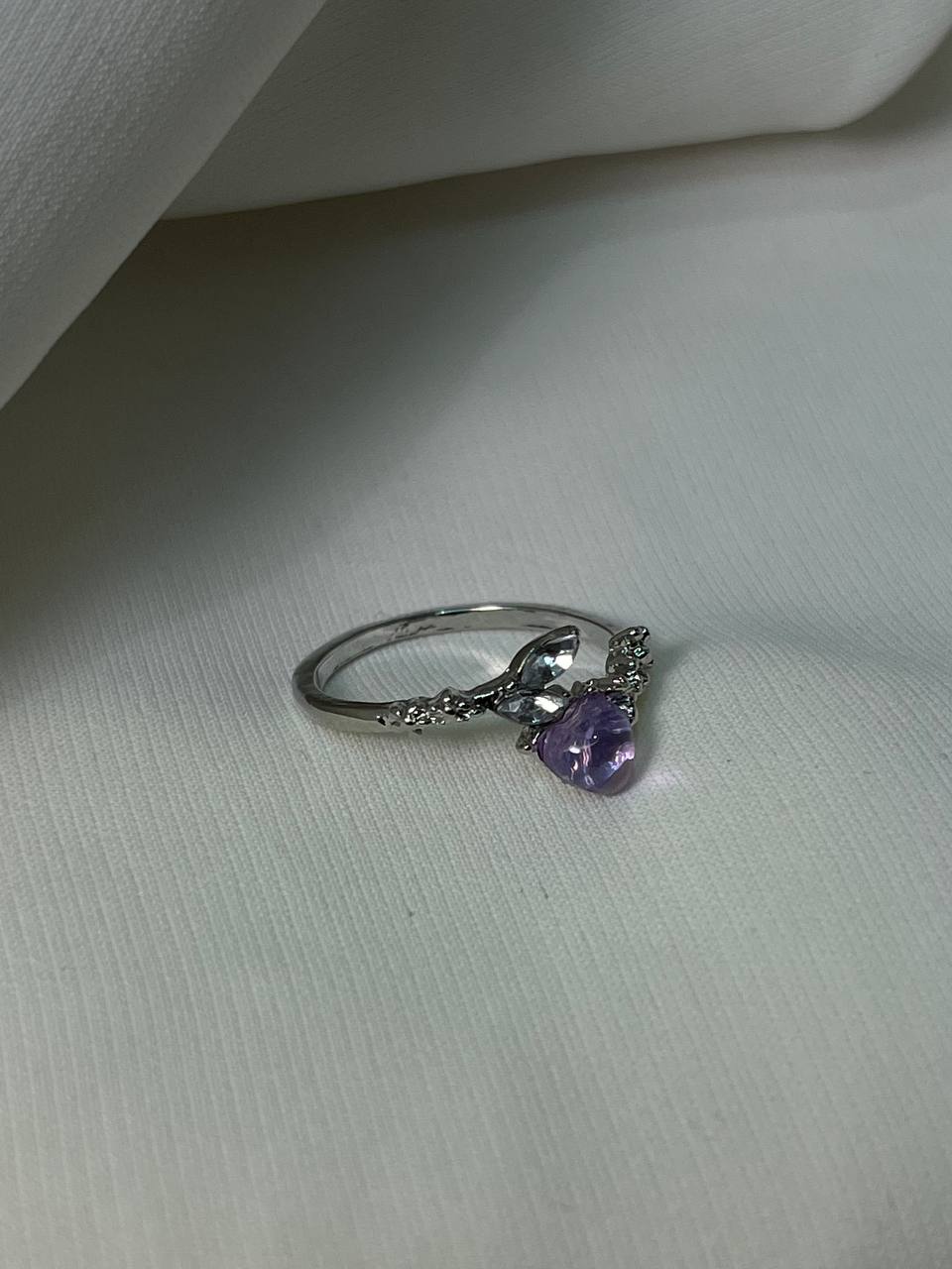 The Lavender Vine Ring