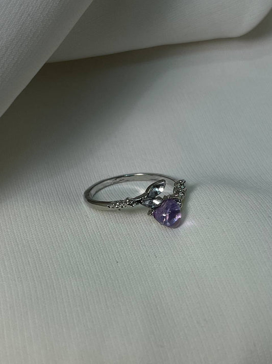 The Lavender Vine Ring
