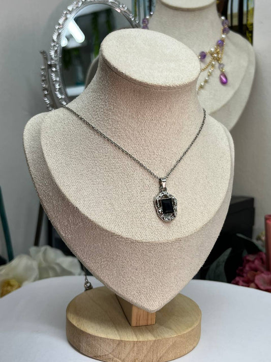 Black Gem necklace