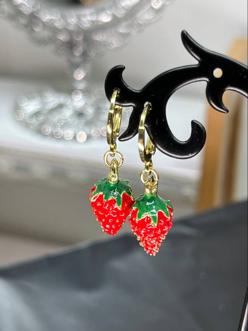 Strawberry Dream Hoops
