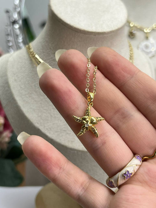 Golden Starfish Layered Necklace Set