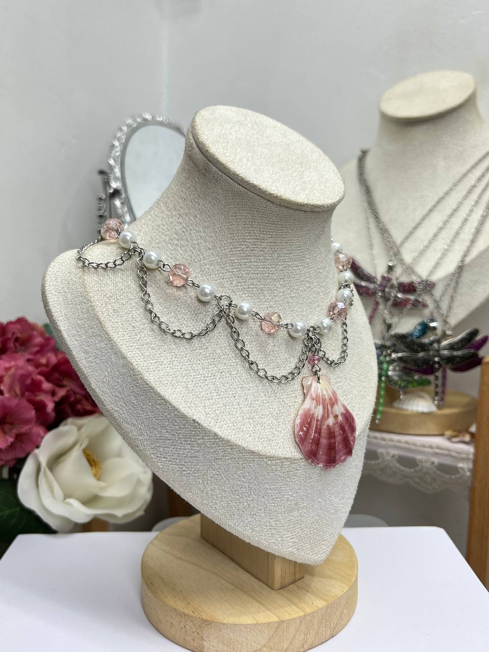 Siren’s Chandelier Shell Choker
